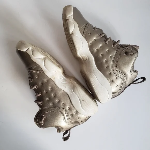 Jordan Jumpman Team II Metallic Gold Midtop Sneakers Youth Size 12 - Picture 9 of 13